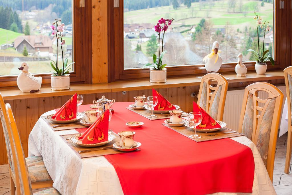 Auerhahn Bed And Breakfast - Black Forest - Waldhotel Eisenbach  Exterior foto