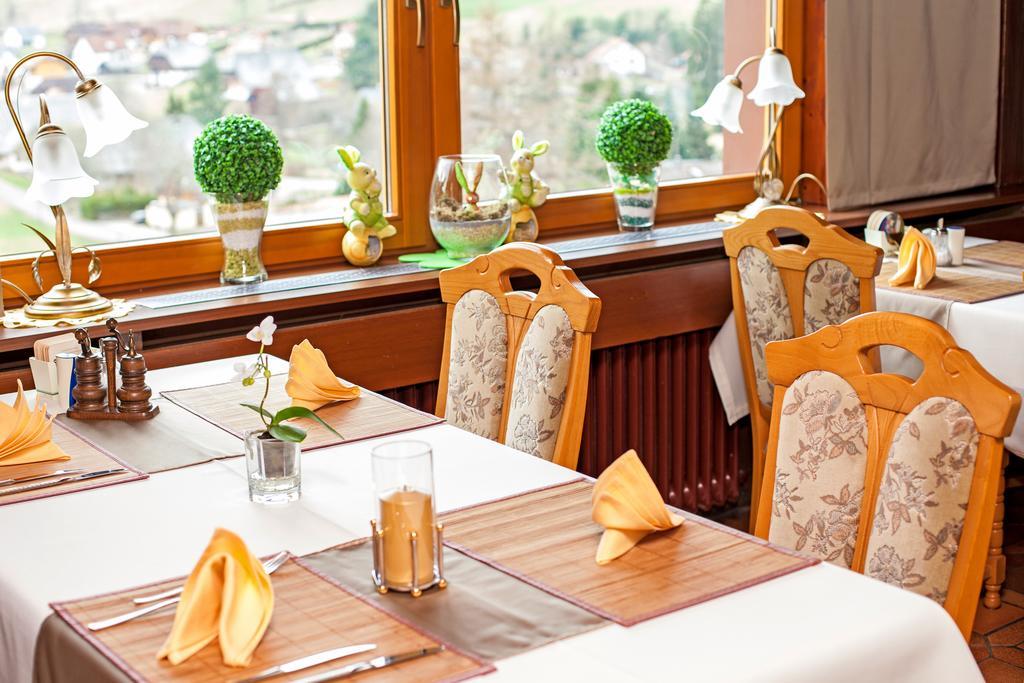 Auerhahn Bed And Breakfast - Black Forest - Waldhotel Eisenbach  Exterior foto